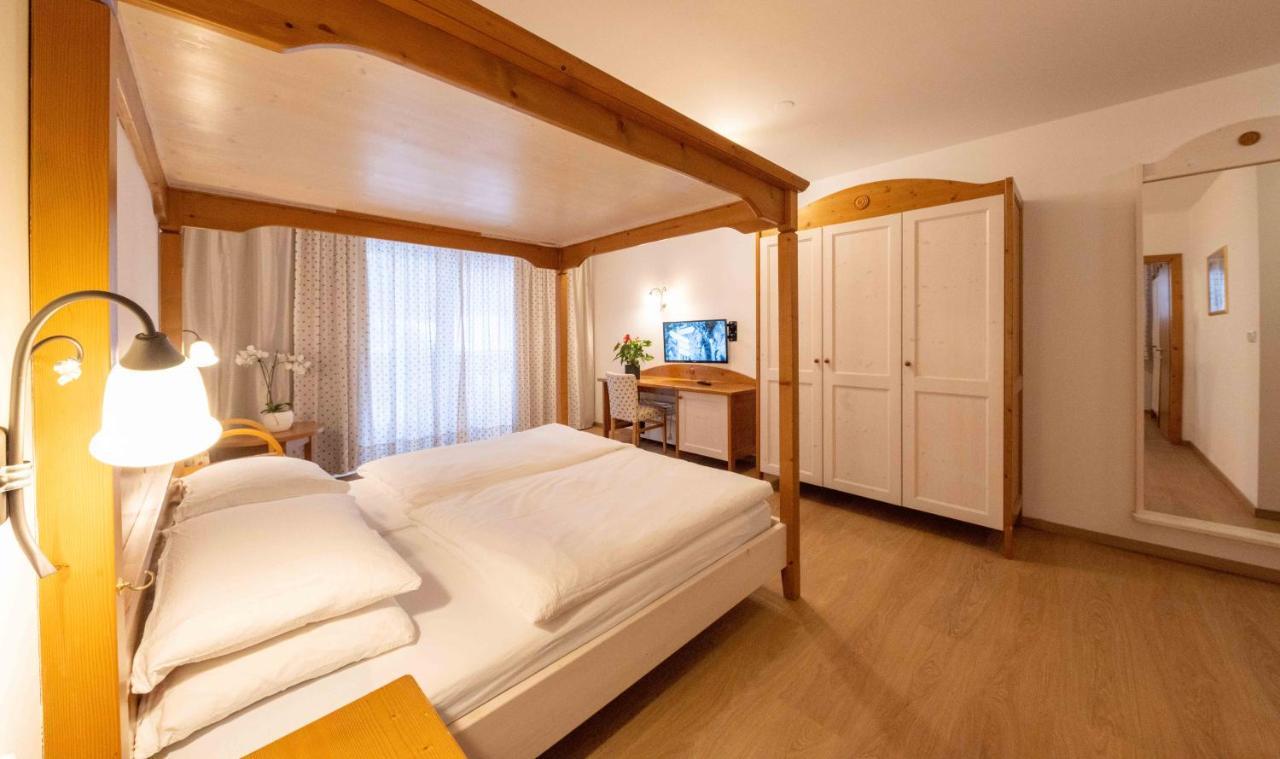 Hotel Hellweger 캄포투레스 외부 사진