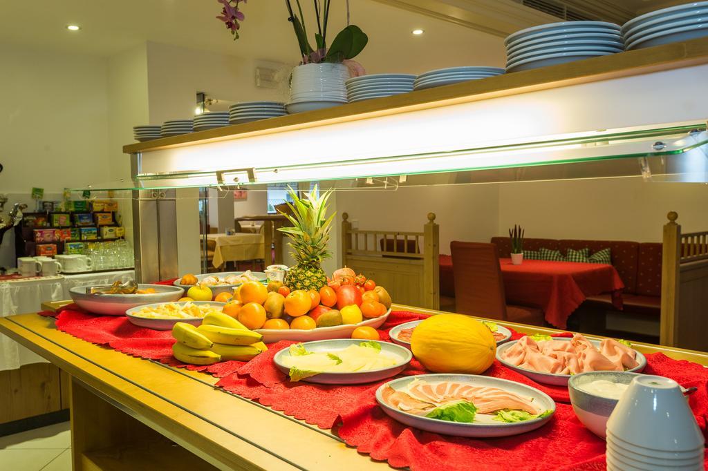 Hotel Hellweger 캄포투레스 외부 사진